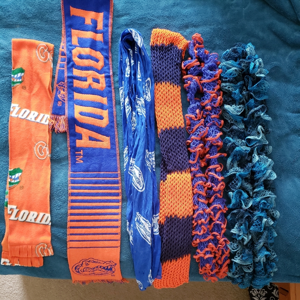 Lot of scarves & beanies